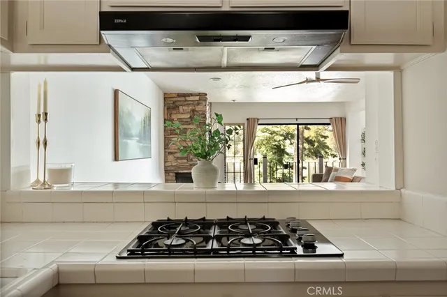 $925,000 | 4 Village, Unit B, Lake Arrowhead, CA 92352