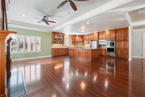 $575,000 | 56 Sammy Snead Drive, Hilltop Lakes, TX 77871