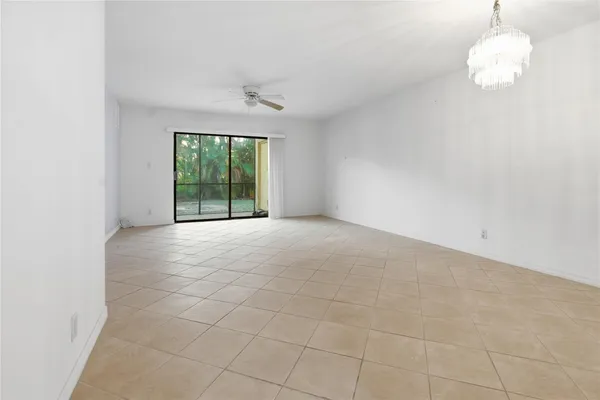 $164,900 | 140 South Cypress Road, Unit 113, Pompano Beach, FL 33060