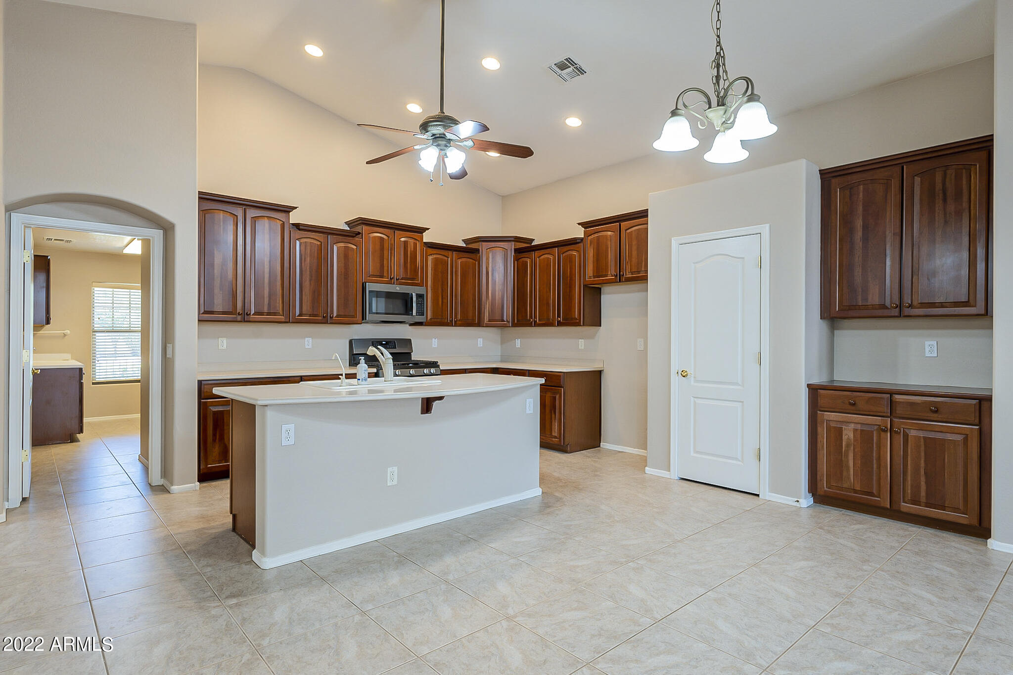 3054 South Martingale Road Gilbert, AZ 85295 - Photo 12 of 38 Martingale-14
