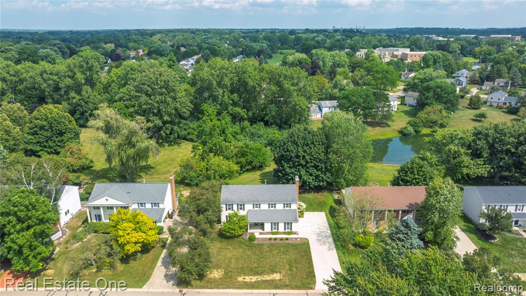 36241 Fredericksburg Road Farmington Hills, MI 48331 - Photo 40 of 48