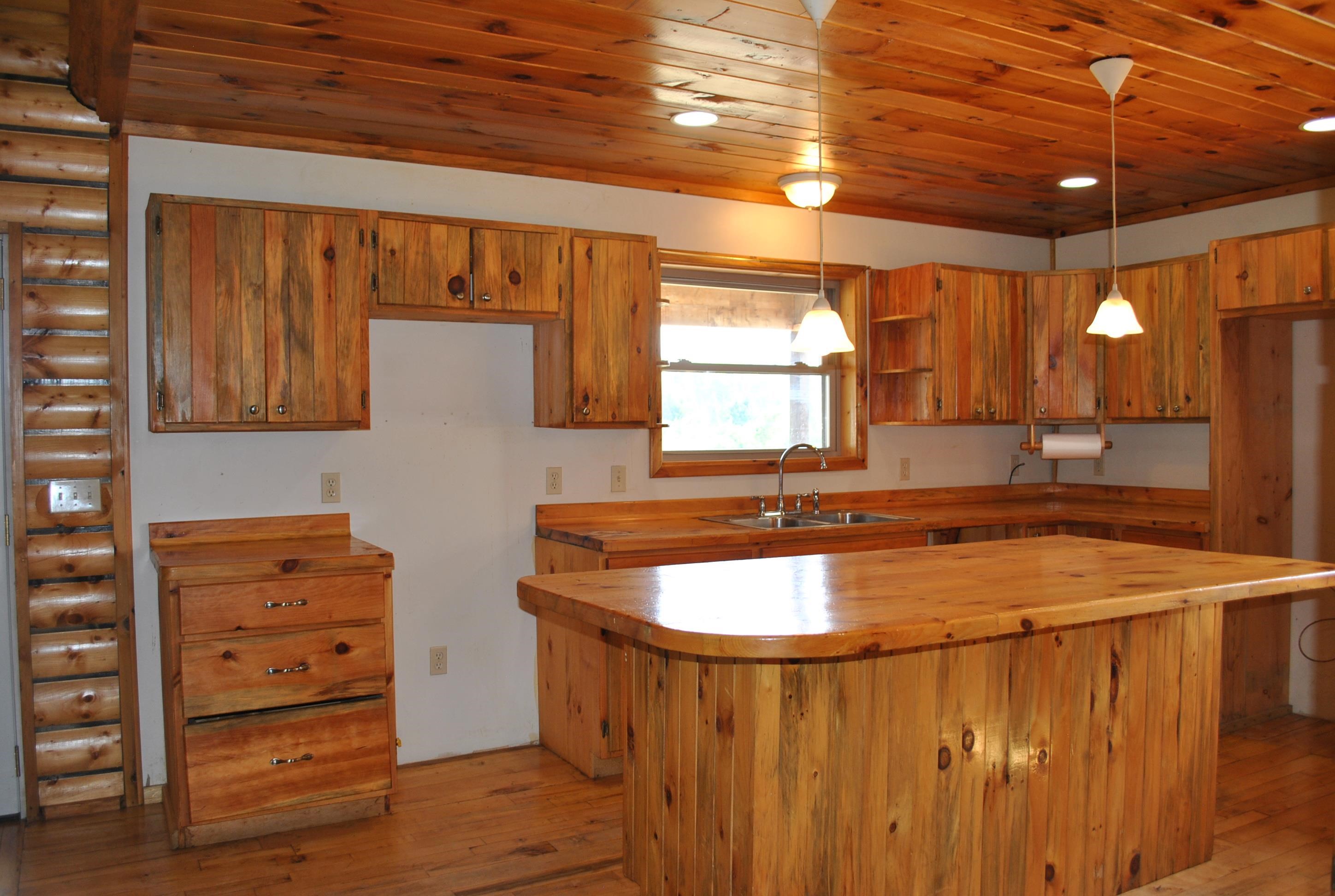 9498 Shively Road Fife Lake, MI 49633 - Photo 14 of 76 1914199-13.JPG