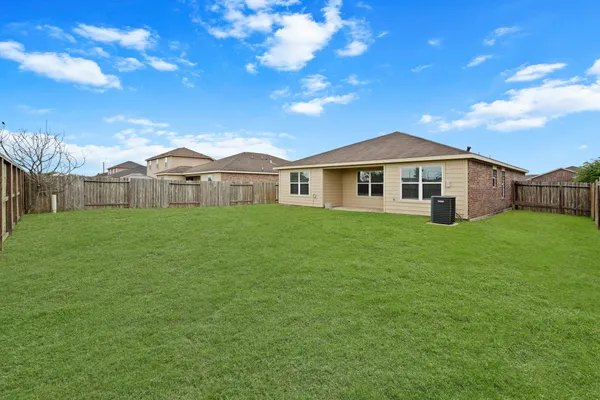 $2,000 | 7126 Montclair Peak Lane, Richmond, TX 77469