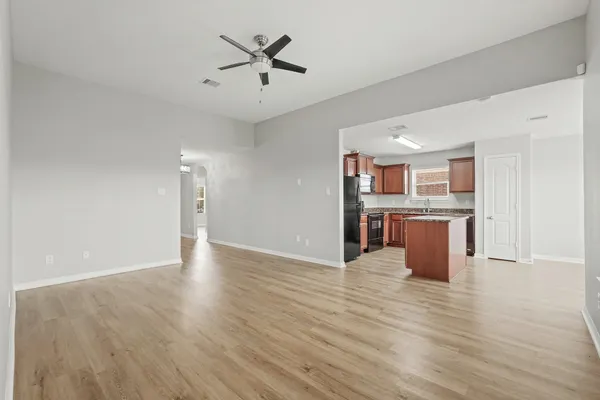 $2,000 | 7126 Montclair Peak Lane, Richmond, TX 77469