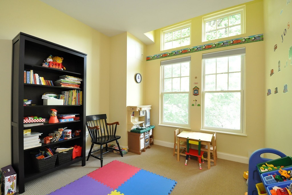 109 Crowninshield Road, Unit B6 Brookline, MA 02446 - Photo 13 of 15 Gallery Image 13