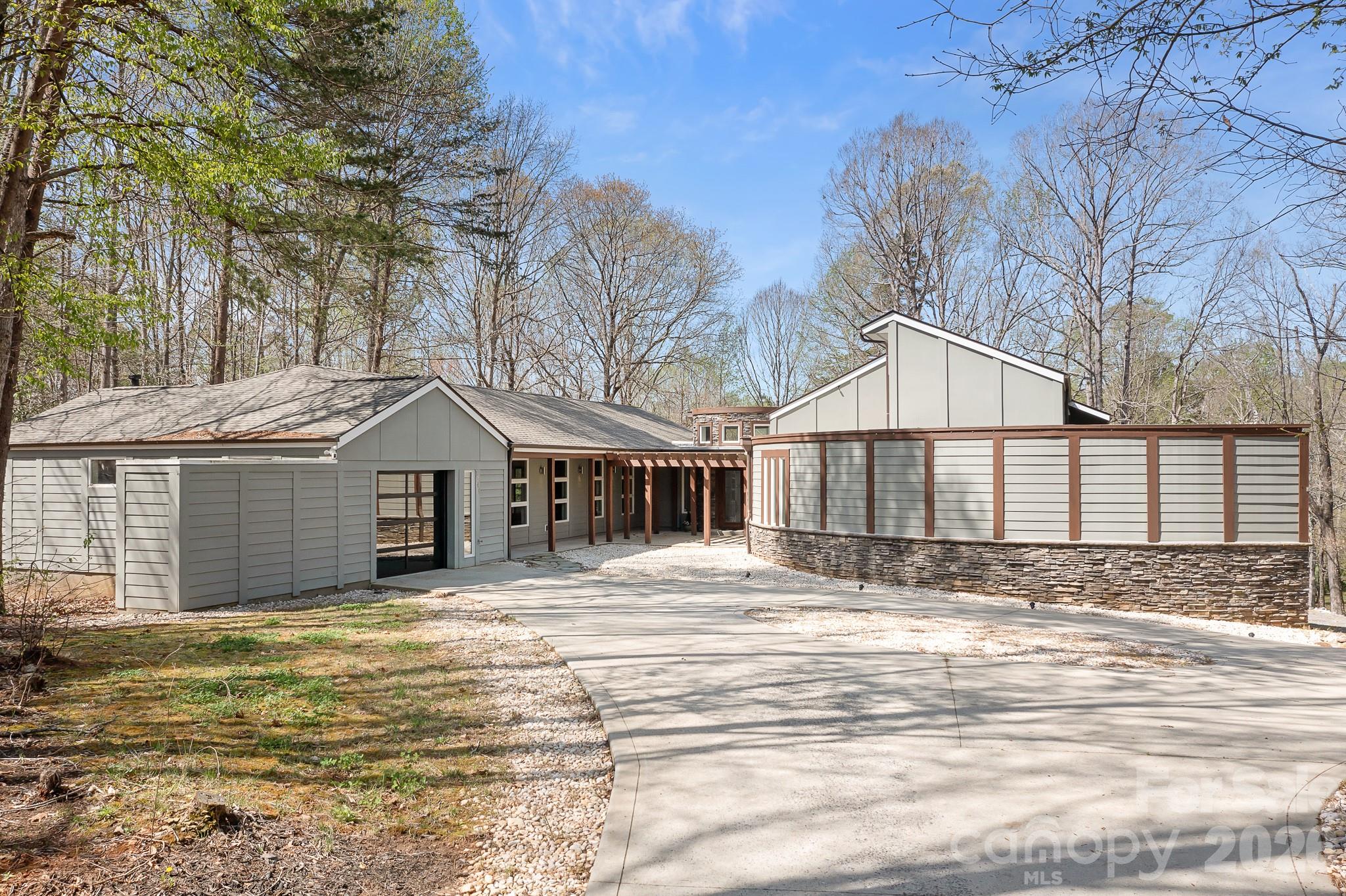 3249 Ivey Creek Road Maiden, NC 28650 - Photo 3 of 45