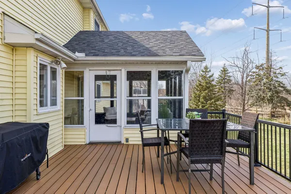 $565,000 | 15320 96th Place North, Maple Grove, MN 55369