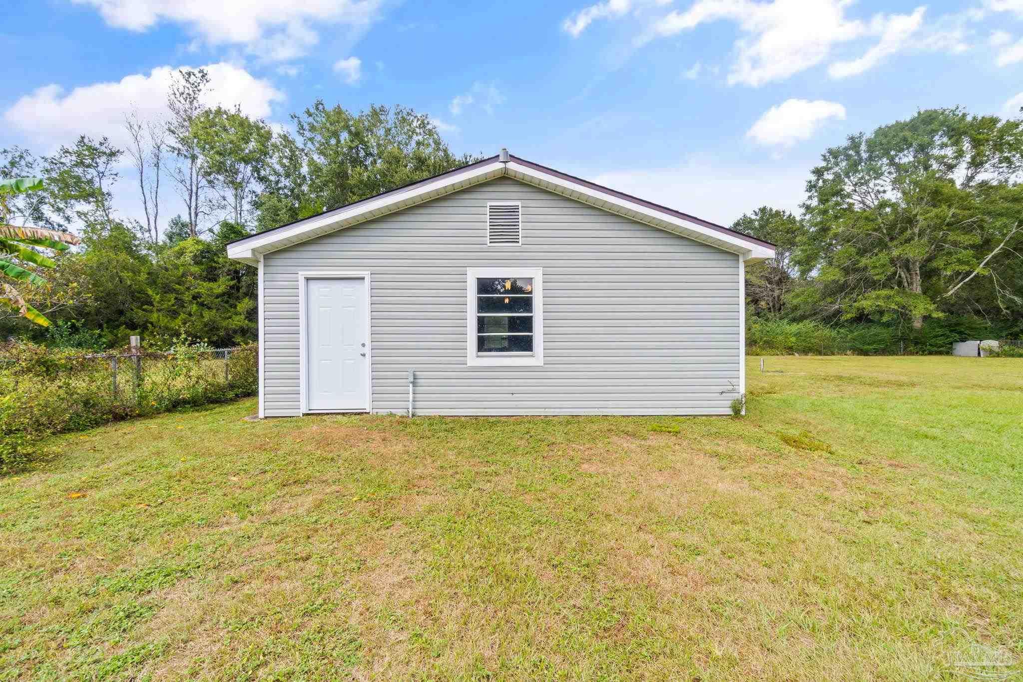 2330 Devine Farm Road Cantonment, FL 32533 - Photo 35 of 41 Gallery Image 35