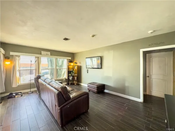 $619,000 | 4810 East San Luis Street, Compton, CA 90221