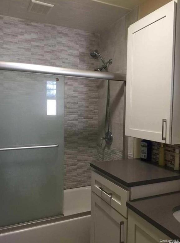 406 Plainview Road Hicksville, NY 11801 - Photo 12 of 21