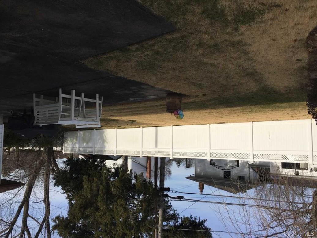 406 Plainview Road Hicksville, NY 11801 - Photo 19 of 21