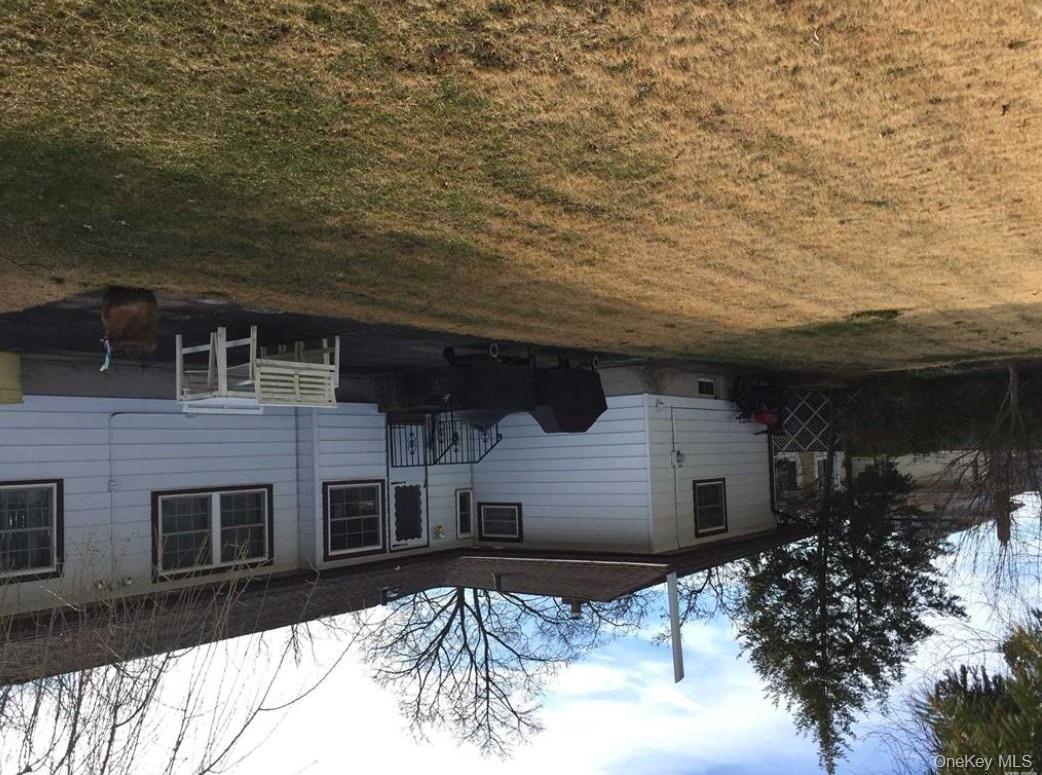 406 Plainview Road Hicksville, NY 11801 - Photo 20 of 21