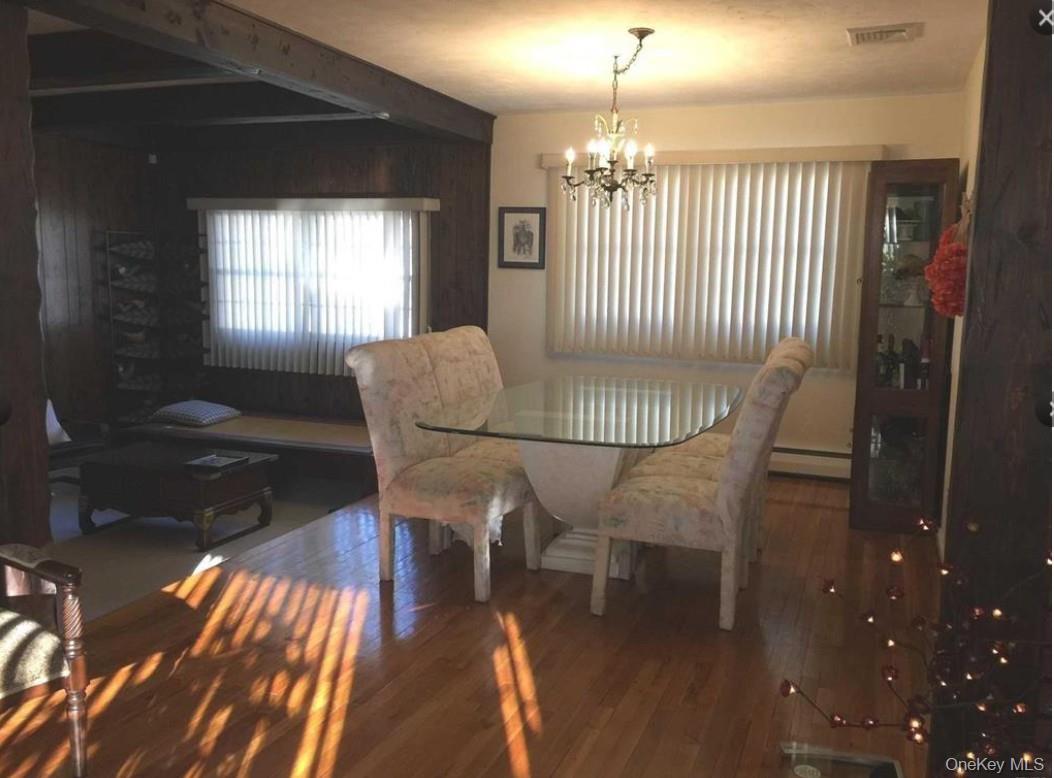 406 Plainview Road Hicksville, NY 11801 - Photo 6 of 21