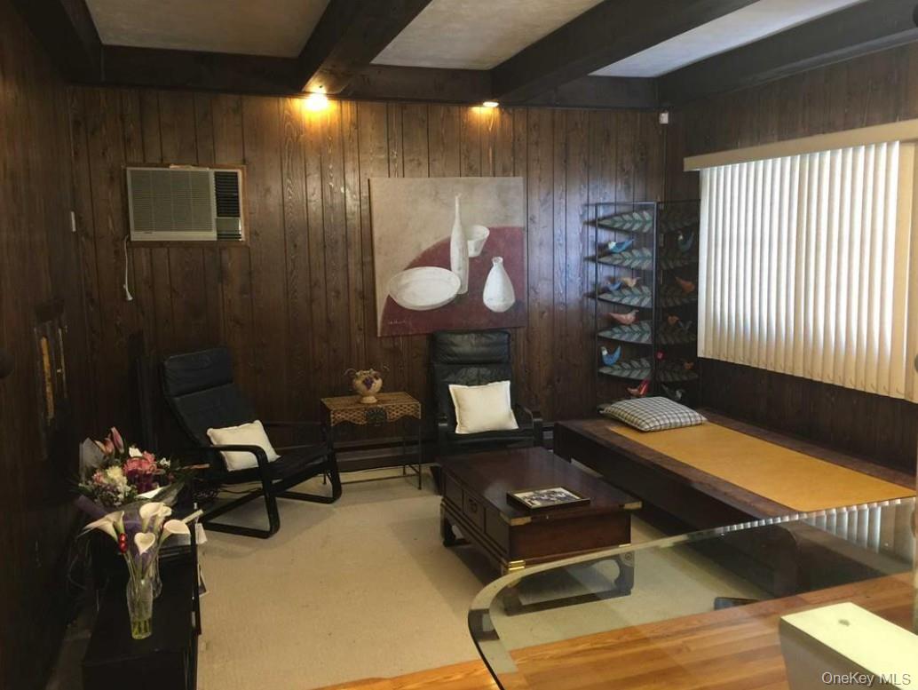 406 Plainview Road Hicksville, NY 11801 - Photo 8 of 21