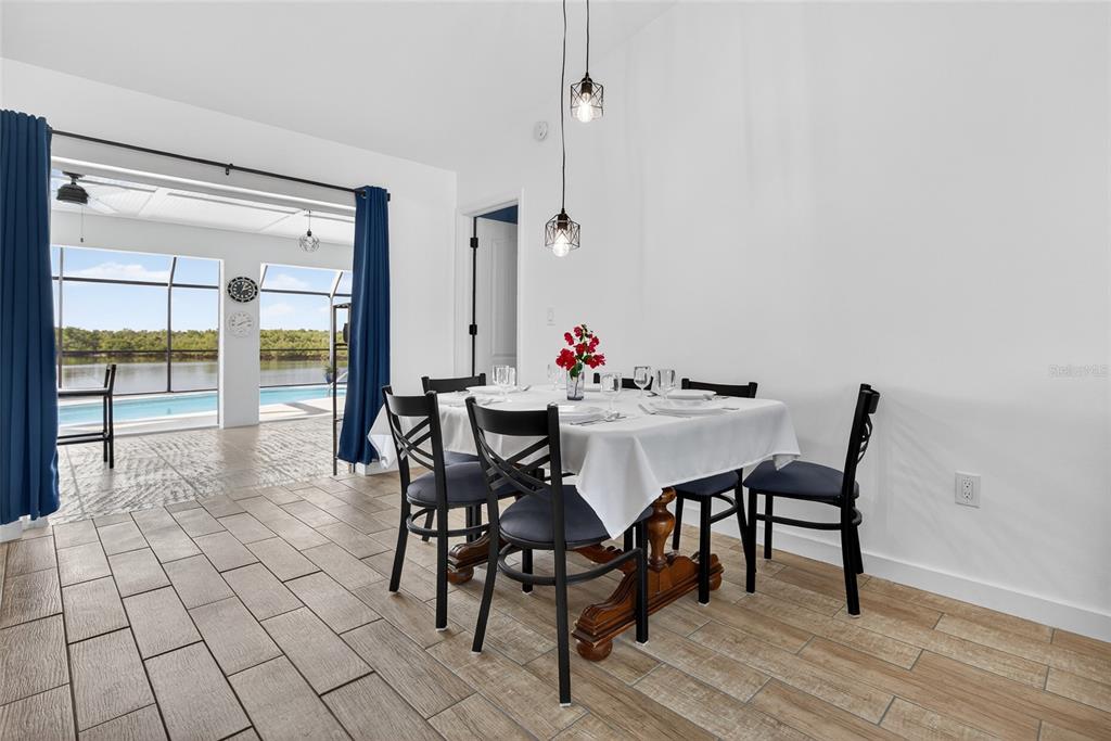 4203 Surfside Court Port Charlotte, FL 33948 - Photo 9 of 40