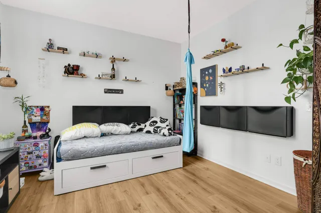 $529,900 | 4628 Benjamin Drive, Woodbury, MN 55129