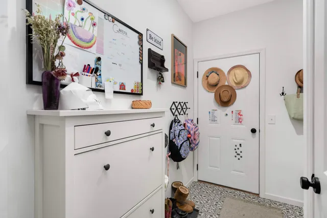 $529,900 | 4628 Benjamin Drive, Woodbury, MN 55129