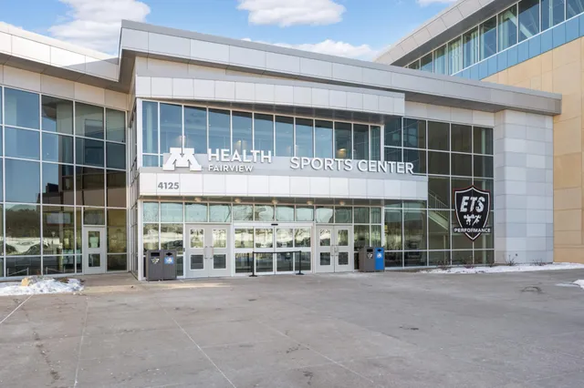 $529,900 | 4628 Benjamin Drive, Woodbury, MN 55129