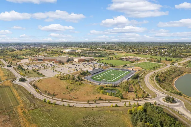 $529,900 | 4628 Benjamin Drive, Woodbury, MN 55129