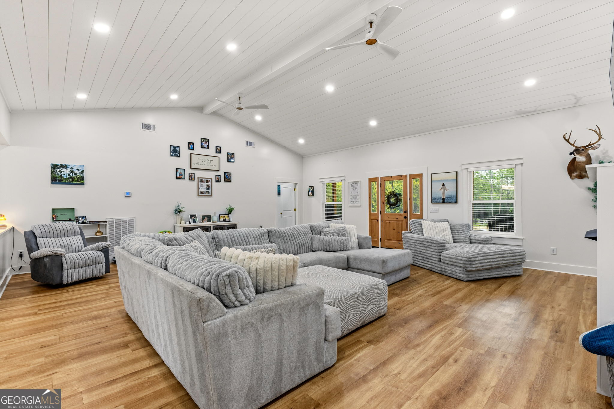 51 Prong Road Swainsboro, GA 30401 - Photo 7 of 55 a living room with furniture and a wooden floor