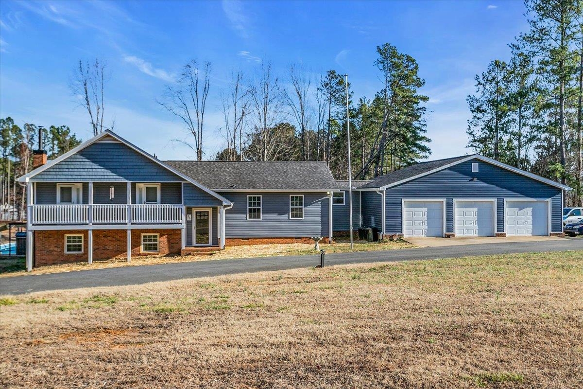 595 Prison Camp Road Campobello, SC 29322 - Photo 3 of 43