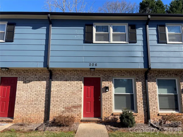 $1,225 | 206 East Glendale Avenue, Unit 3, Mount Holly, NC 28120