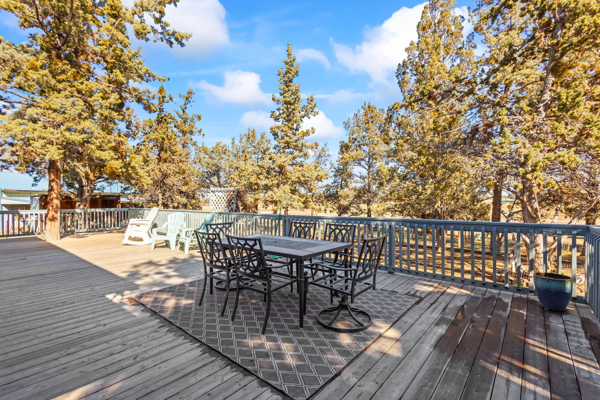 63480 Hughes Road Bend, OR 97701 - Photo 26 of 61 27-web-or-mls-26