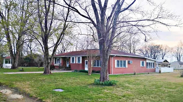 $239,900 | 708 East 3rd Street, Karnak, IL 62956