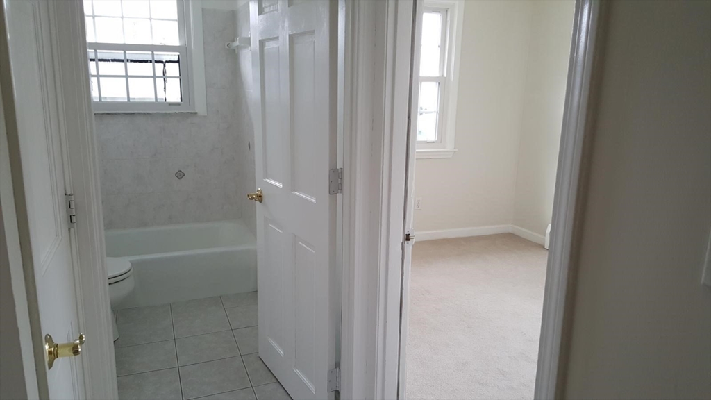 160 Tyngsboro Road, Unit 19 North Chelmsford, MA 01863 - Photo 13 of 19