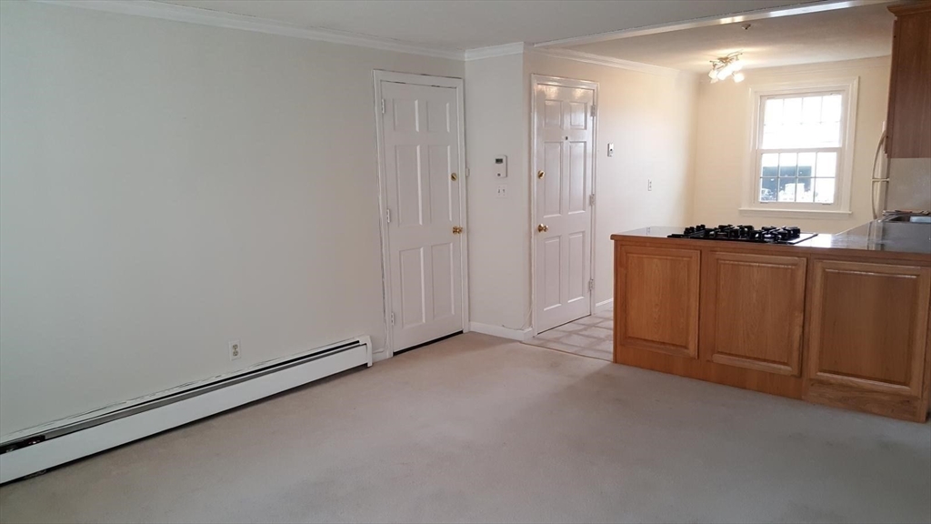 160 Tyngsboro Road, Unit 19 North Chelmsford, MA 01863 - Photo 10 of 19