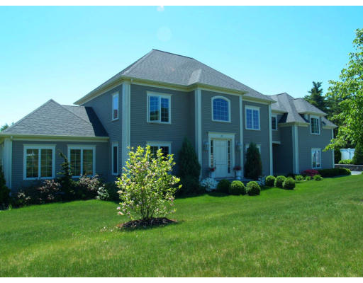 140 Hillcrest Road Marshfield, MA 02050 - Photo 1 of 12 Gallery Image 1