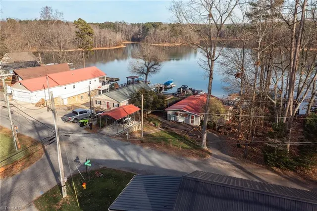 $279,500 | 103 Robin Hood Road, Lexington, NC 27292