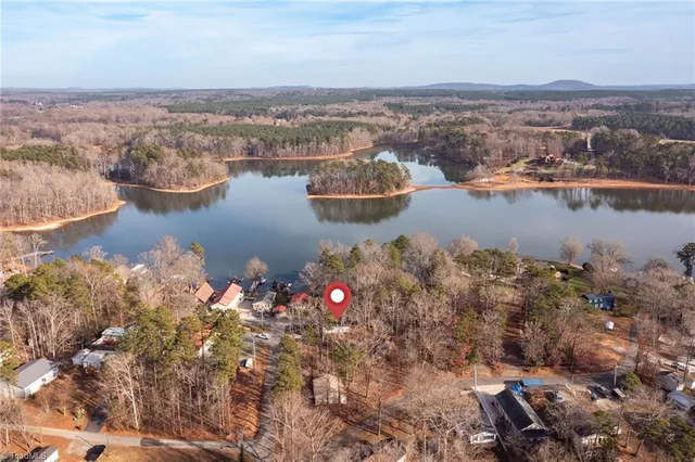 $279,500 | 103 Robin Hood Road, Lexington, NC 27292