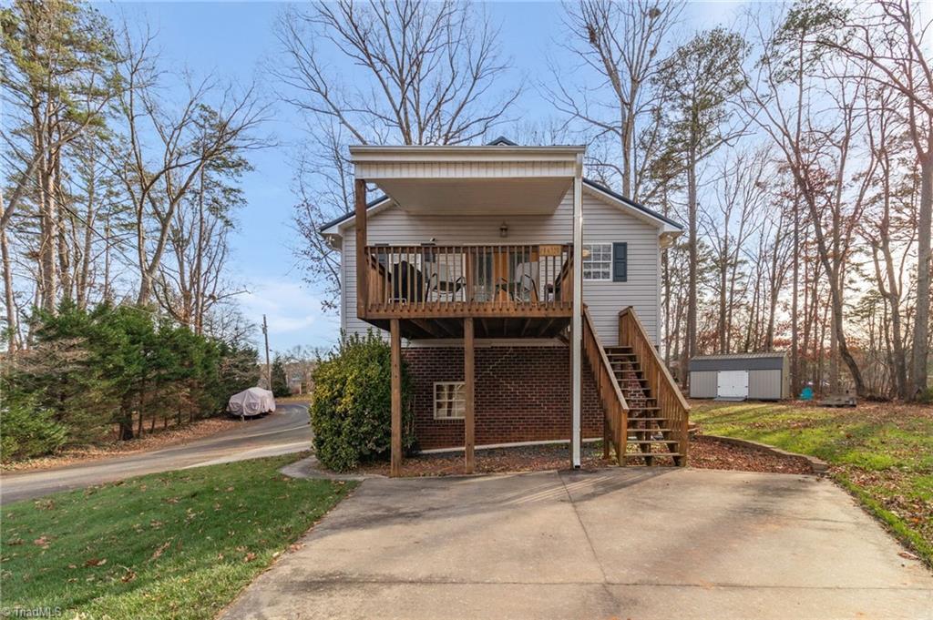 103 Robin Hood Road Lexington, NC 27292 - Photo 4 of 26 Front before leaves