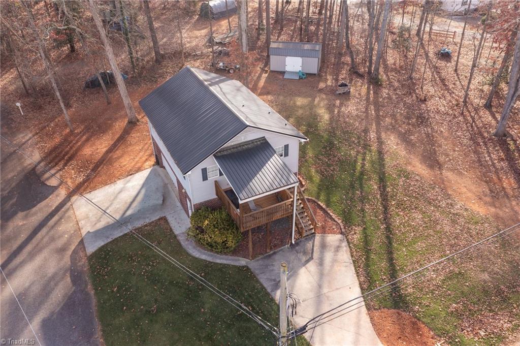 103 Robin Hood Road Lexington, NC 27292 - Photo 5 of 26 Gallery Image 5