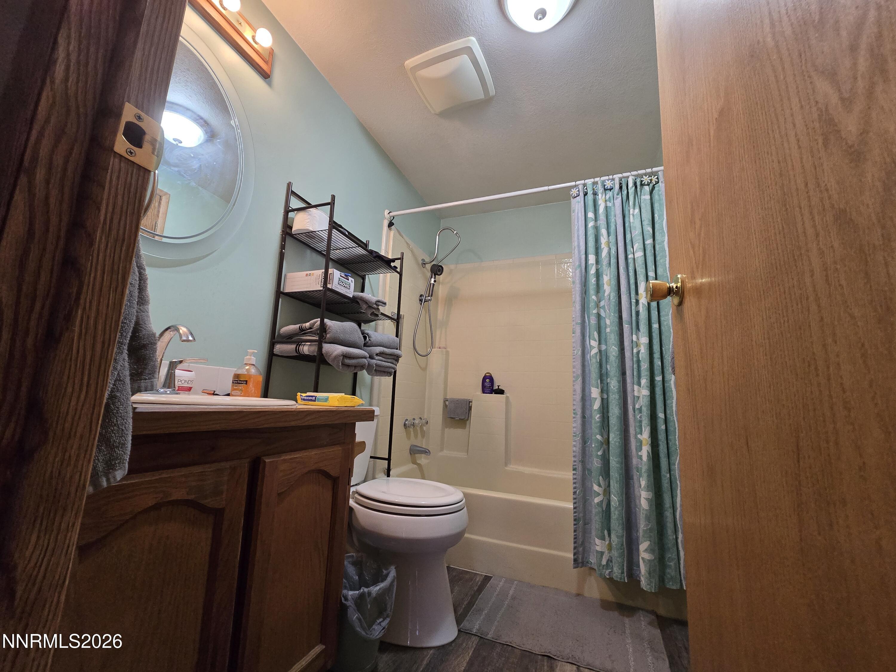 3900 Puffin Street Reno, NV 89508 - Photo 11 of 29 20260612_193134