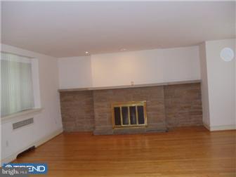 1306 Andover Road Wynnewood, PA 19096 - Photo 4 of 11 Gallery Image 4