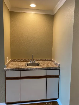 $4,800 | 258 West Escalones, San Clemente, CA 92672