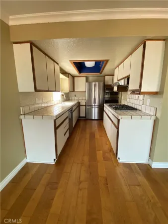 $4,800 | 258 West Escalones, San Clemente, CA 92672