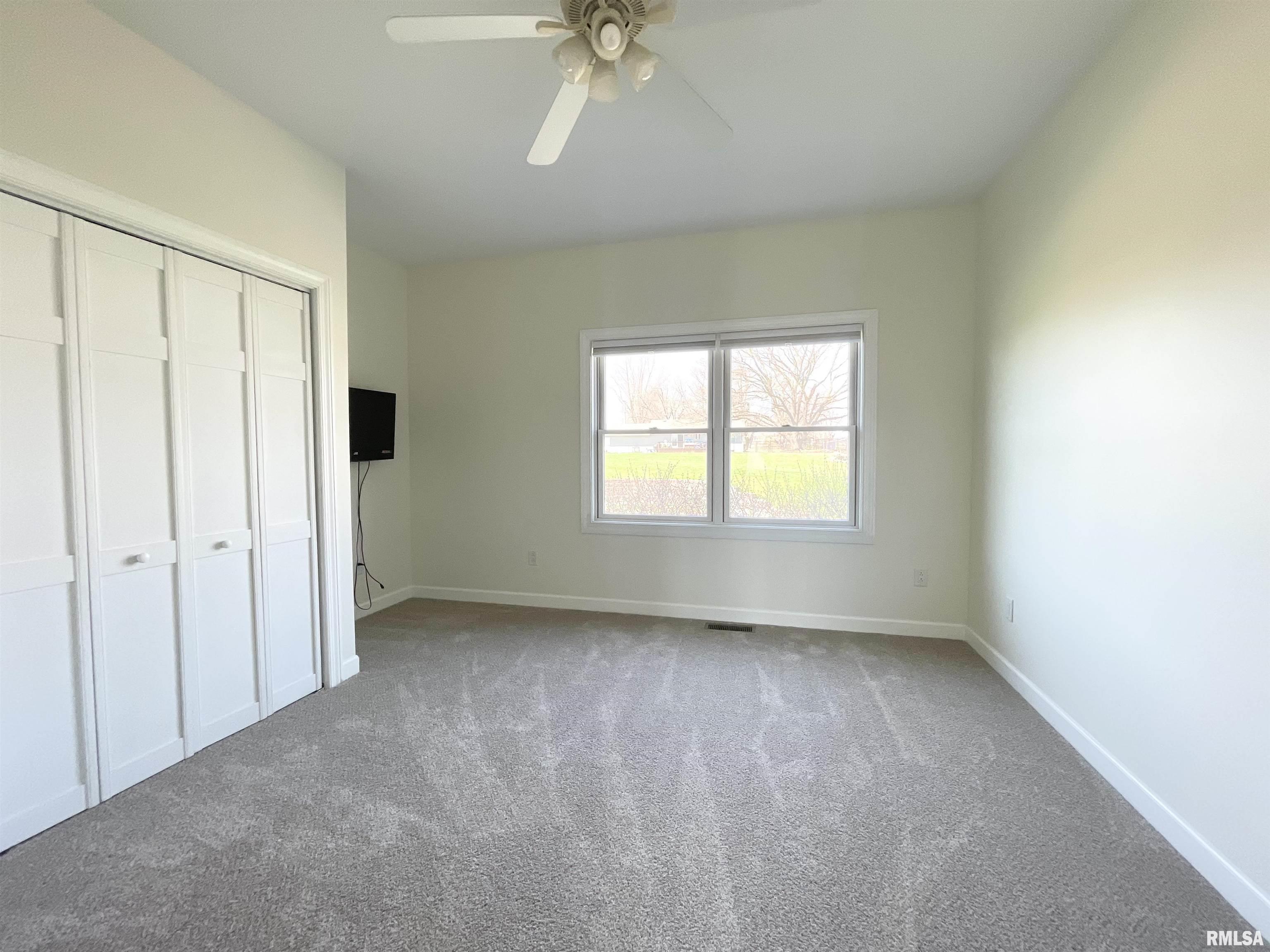 746 North 10th Street Clinton, IA 52732 - Photo 17 of 31