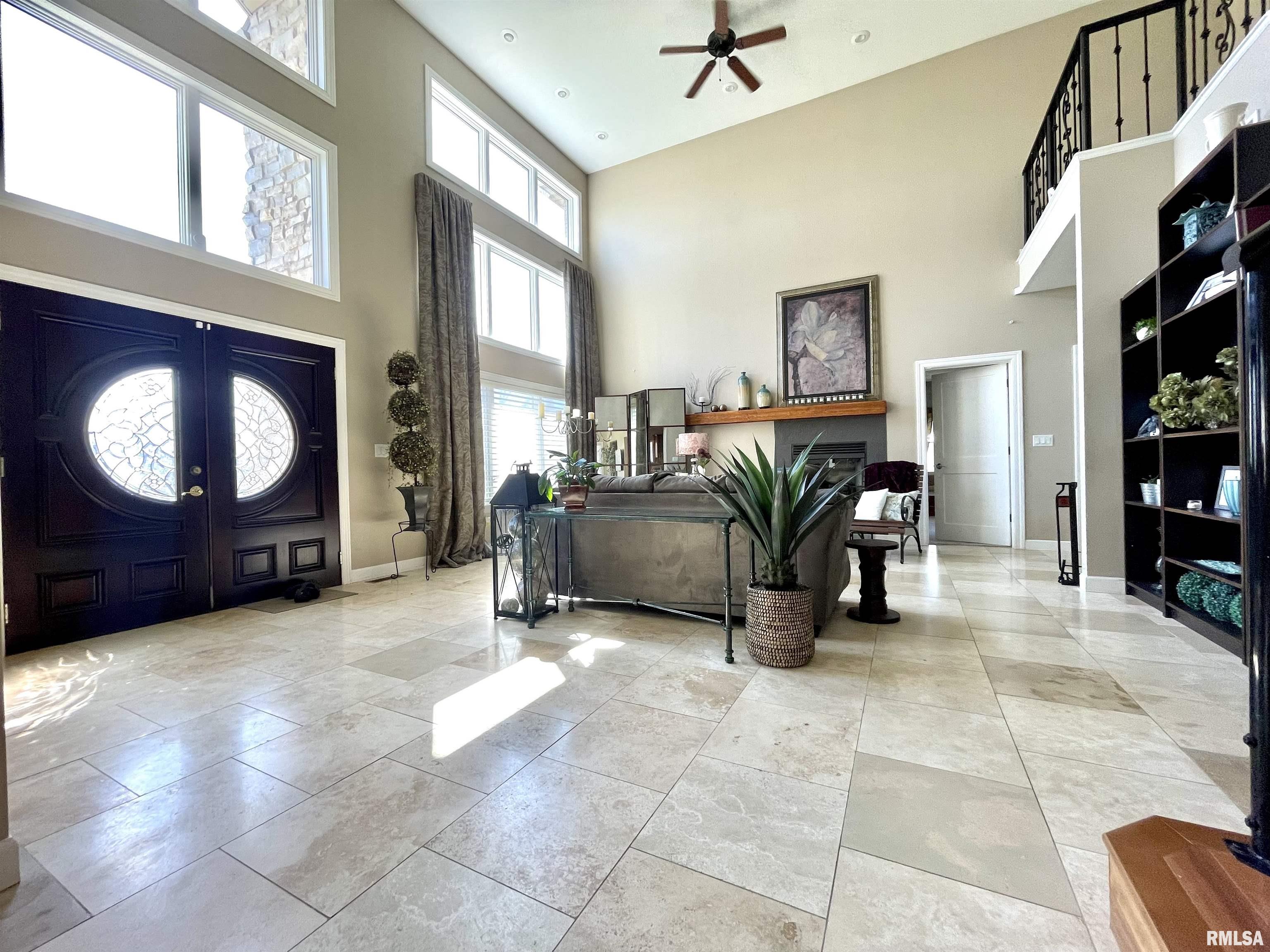 746 North 10th Street Clinton, IA 52732 - Photo 6 of 31