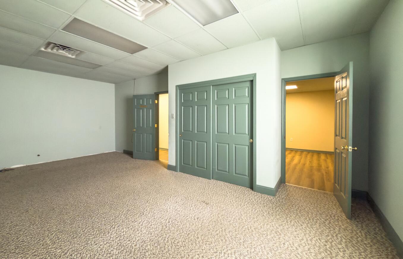 6704 Williamson Road Roanoke, VA 24019 - Photo 15 of 24 6704 Williamson Road - 15