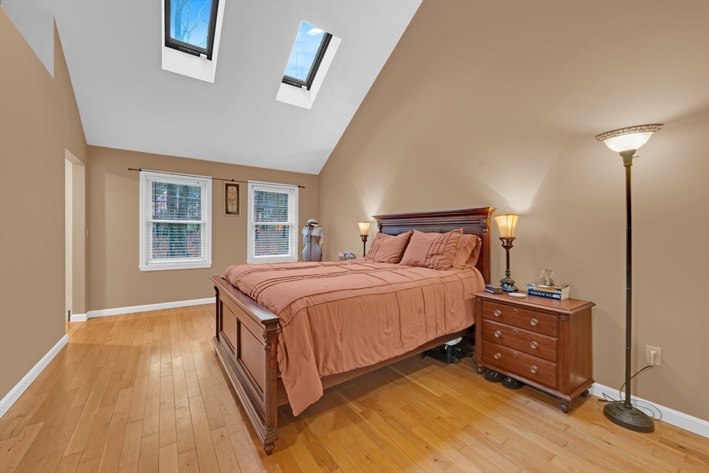 32 Sibley Road Sutton, MA 01590 - Photo 11 of 31