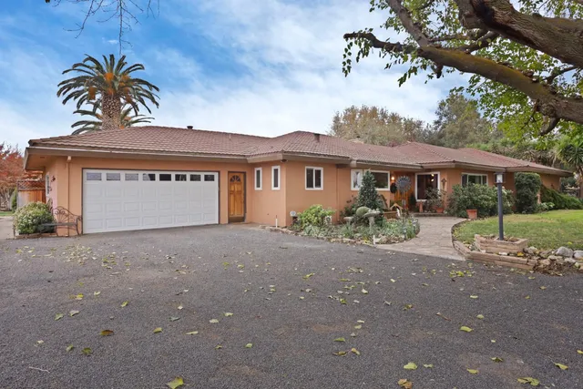 a sign that is on the side of the road