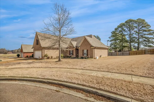 a view of a house with a outdoor space