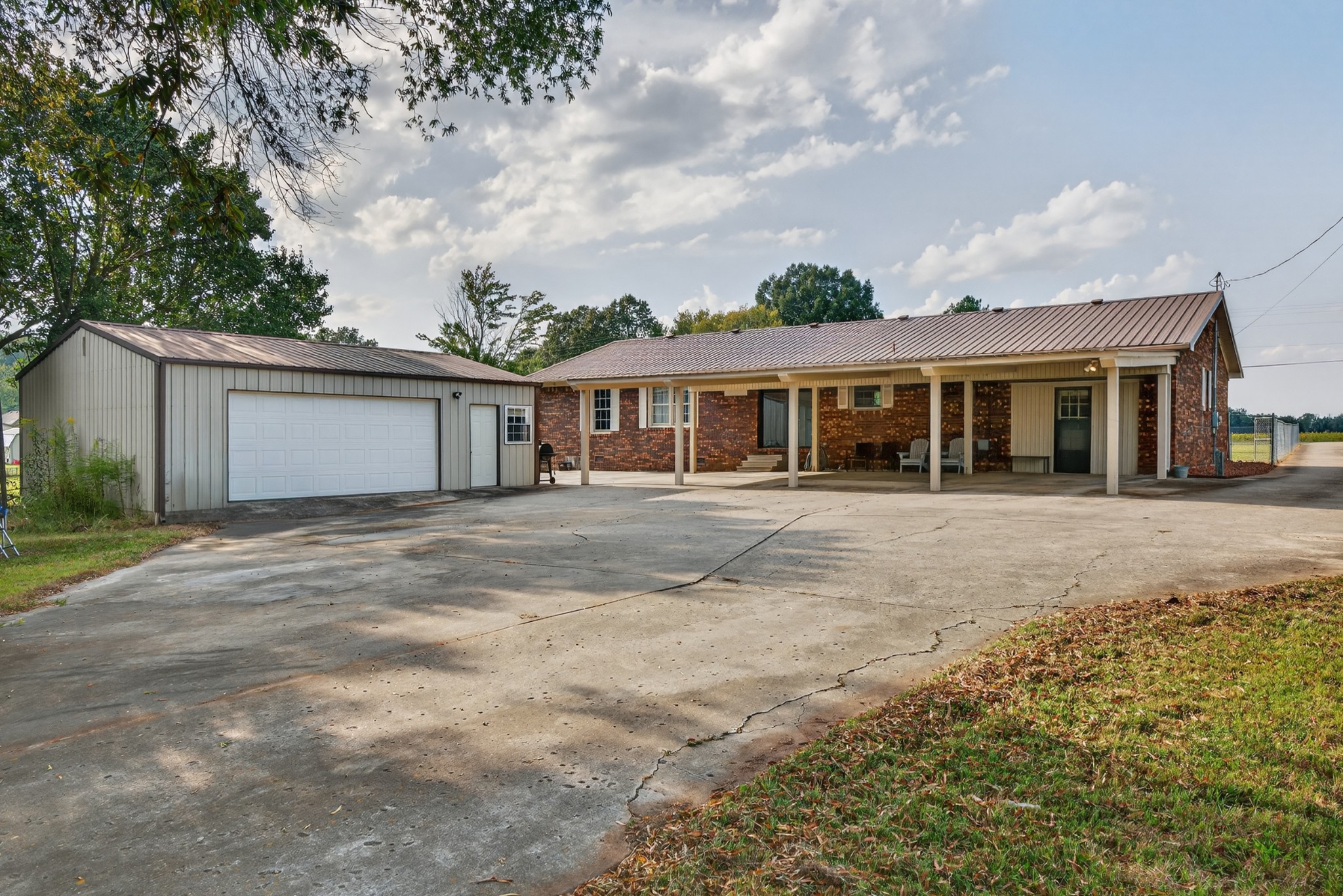 509 Limestone Road Elora, TN 37328 - Photo 4 of 41 a front view of a house with a garden
