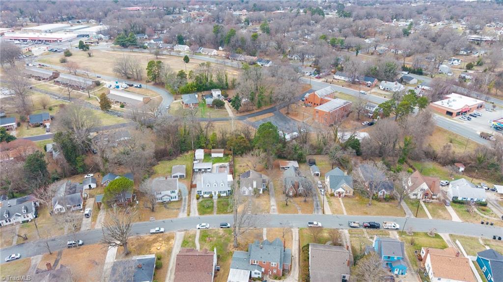 218 Rolling Road Burlington, NC 27217 - Photo 35 of 38 Gallery Image 35