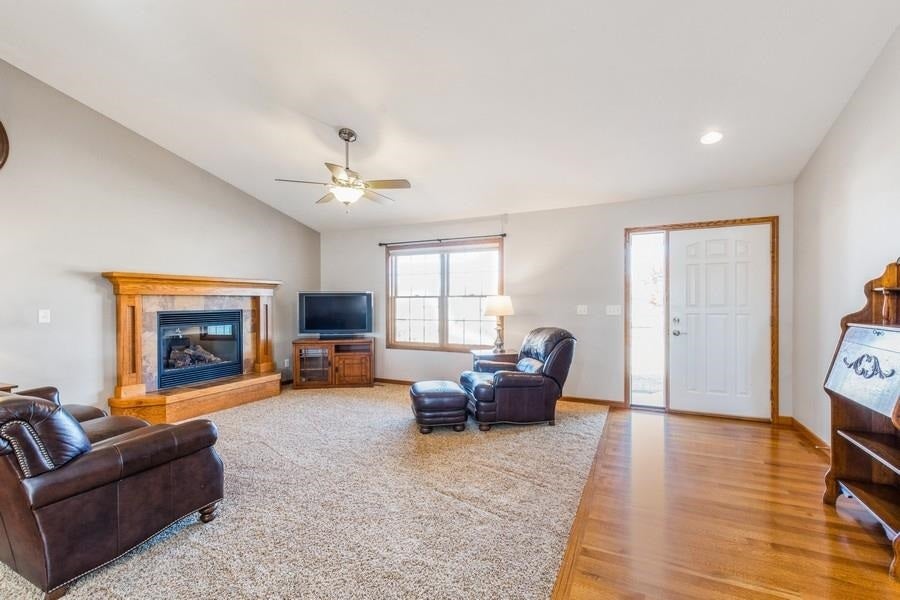608 Deer Ridge Drive Atkins, IA 52206 - Photo 3 of 35 Gallery Image 3