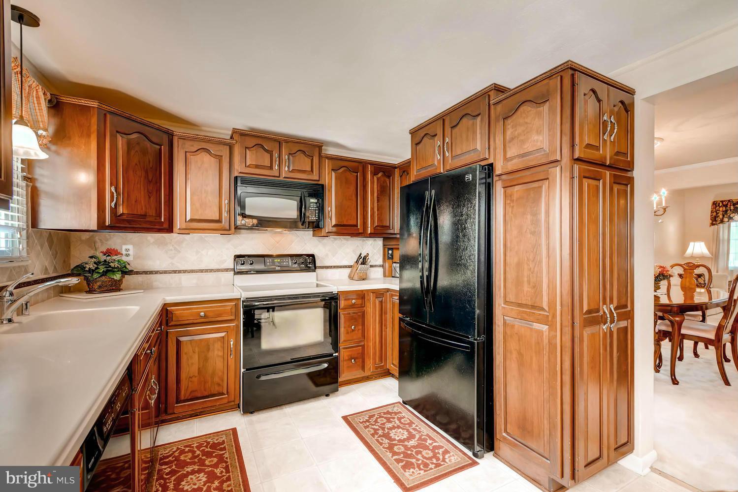 4829 Vicky Road Baltimore, MD 21236 - Photo 8 of 26 Kitchen
