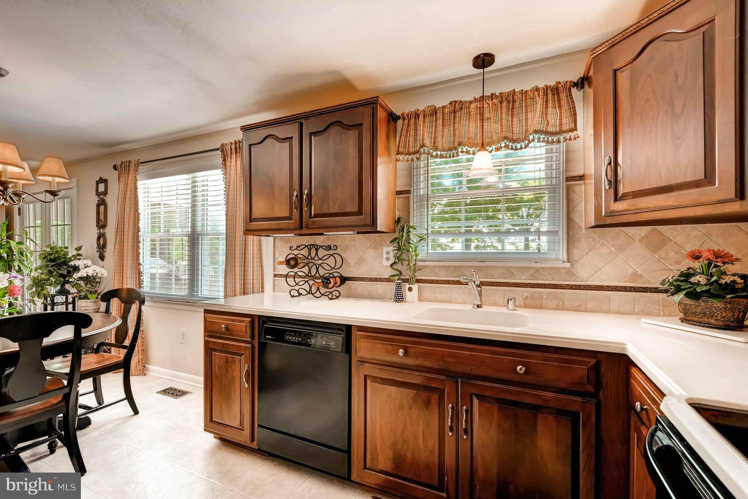 4829 Vicky Road Baltimore, MD 21236 - Photo 9 of 26 Kitchen